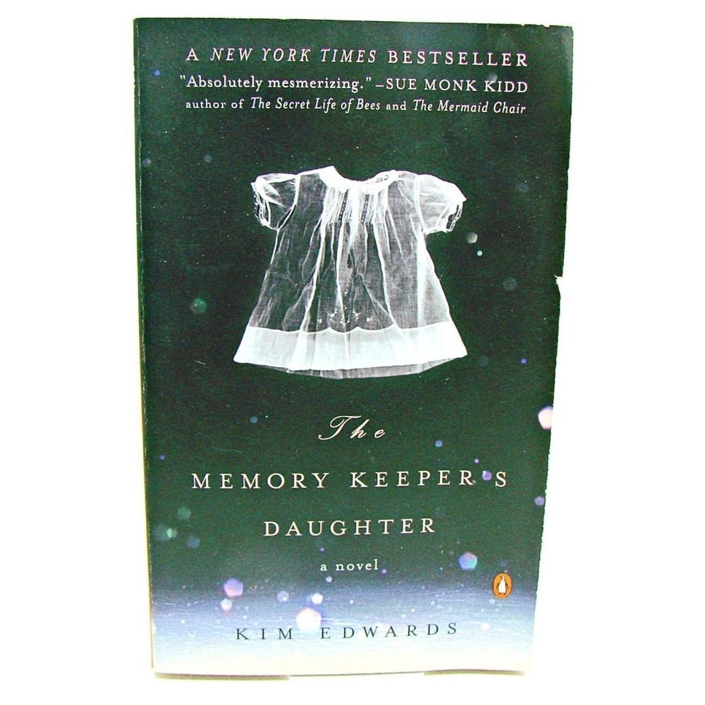 The Memory Keeper's Daughter by Kim Edwards Fiction Paperback June 23, 2005
